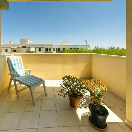Sea View 14 Apartment *